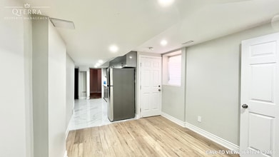 Building Photo - 98 Sleightholme Cres