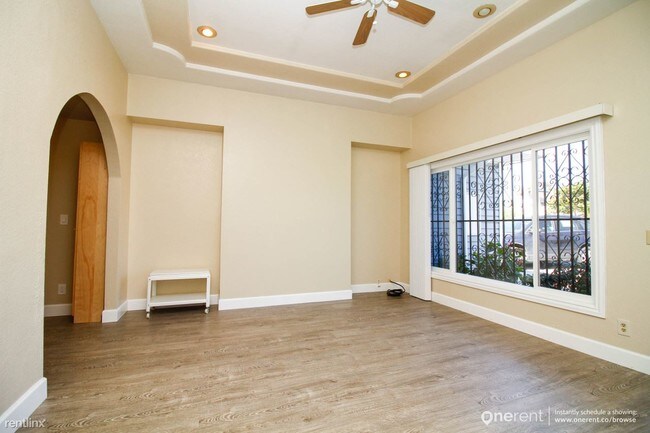 Foto del edificio - 1394 Carlton Ave