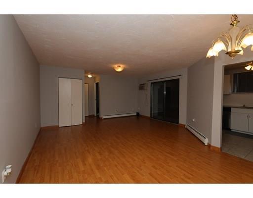 Foto del edificio - 200 Fellsview Terrace