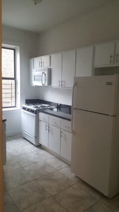 Primary Photo - 440 Ocean Ave