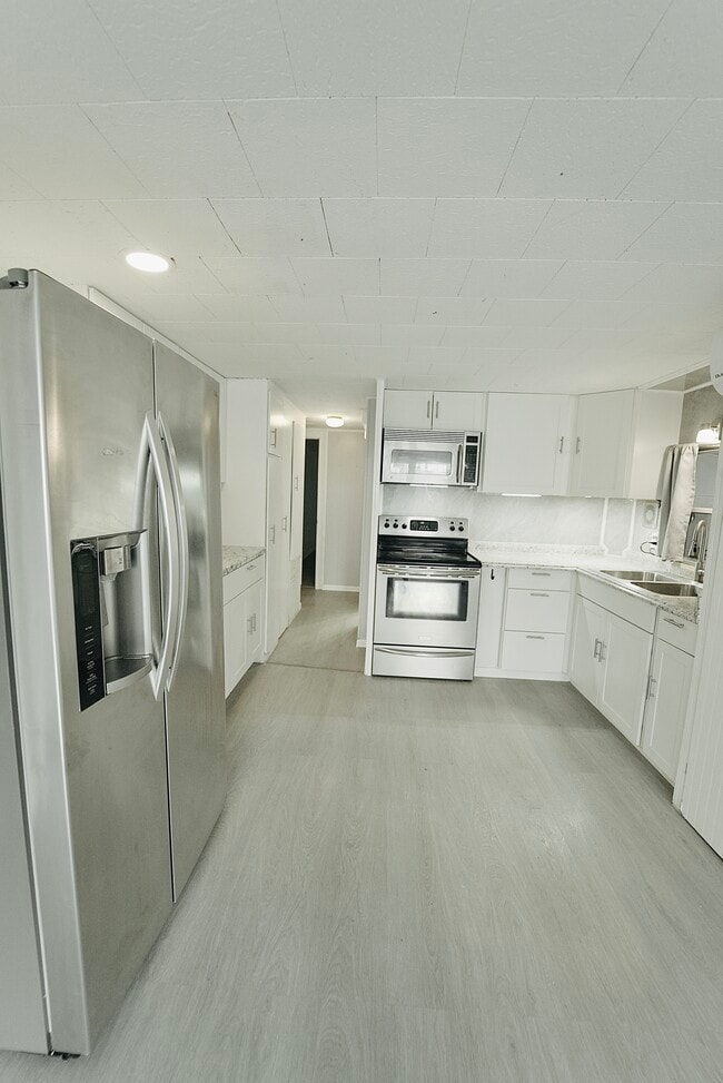 Foto del edificio - 8520 SW 18th Ct