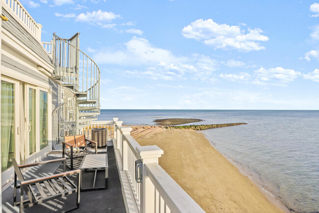 Stair to roof top patio and hottub - 2149 Fairfield Beach Rd