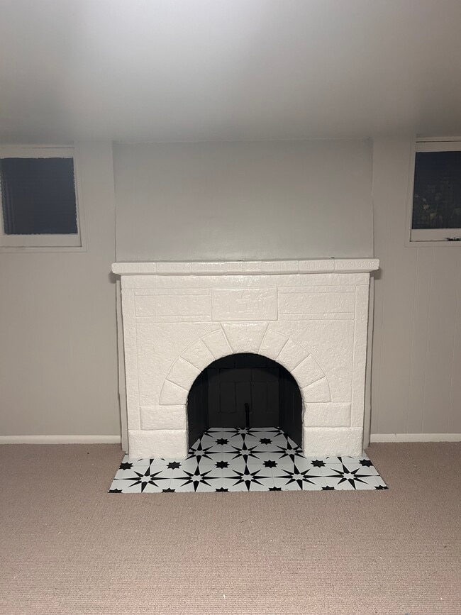 Room #1 - 1797 E Michigan Ave