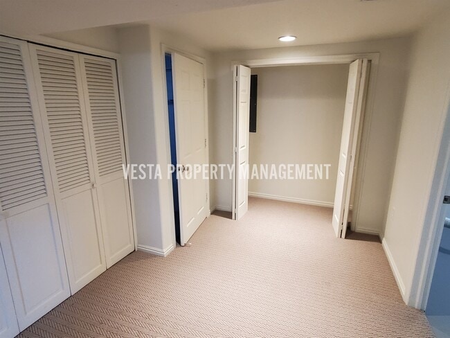 Building Photo - 1516 36th St