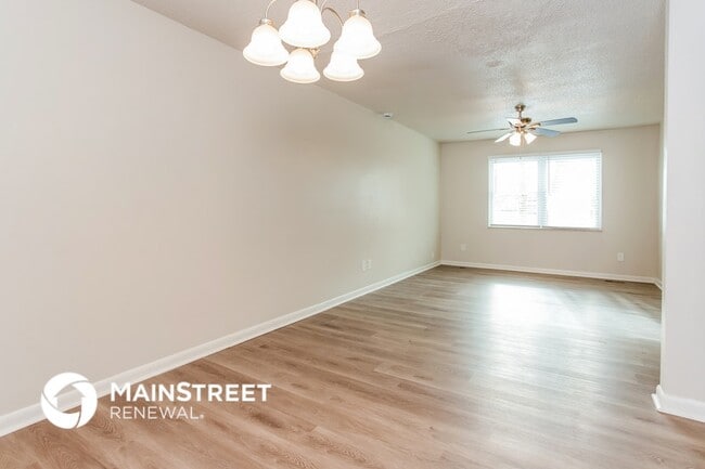 Building Photo - 5409 Avebury Ln