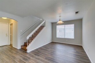 Building Photo - 7809 Calico Flower Ave