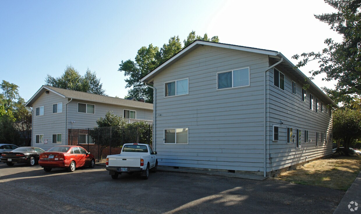Primary Photo - 1009-1011 5th St NE