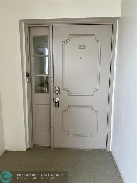 Foto del edificio - 9420 Poinciana Pl