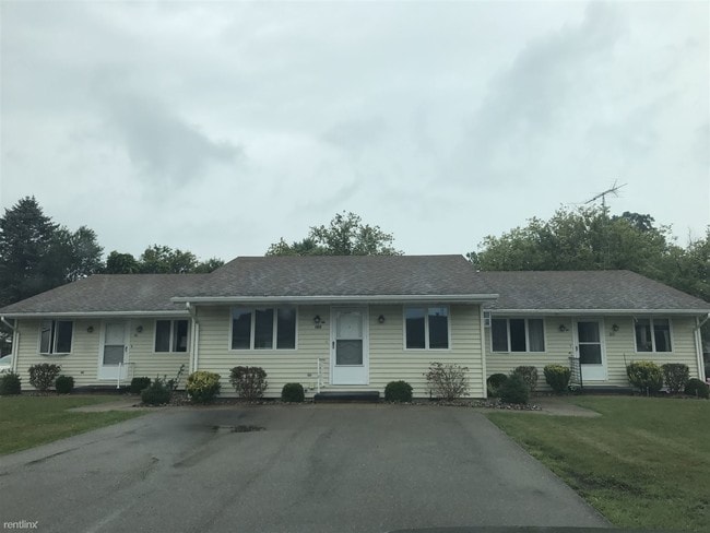 Foto del edificio - 2 br, 1 bath  - 107 Willow St 107 Willow