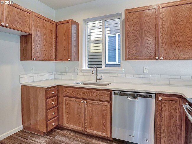 Building Photo - 3 br, 2.5 bath House - 1150 SE Bacarra Street