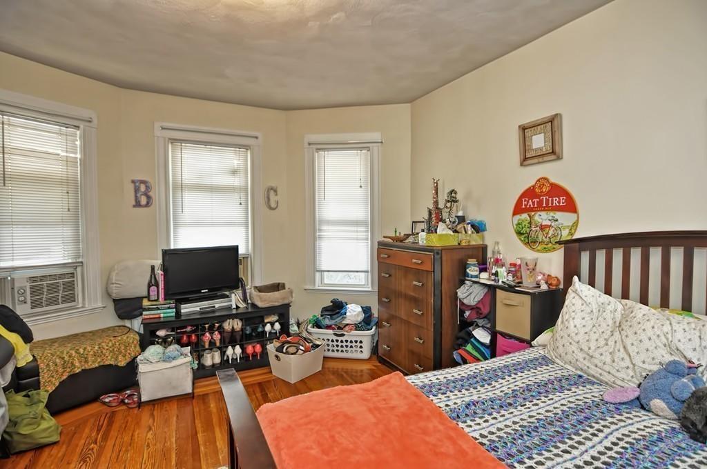 Primary Photo - 15 Princeton St