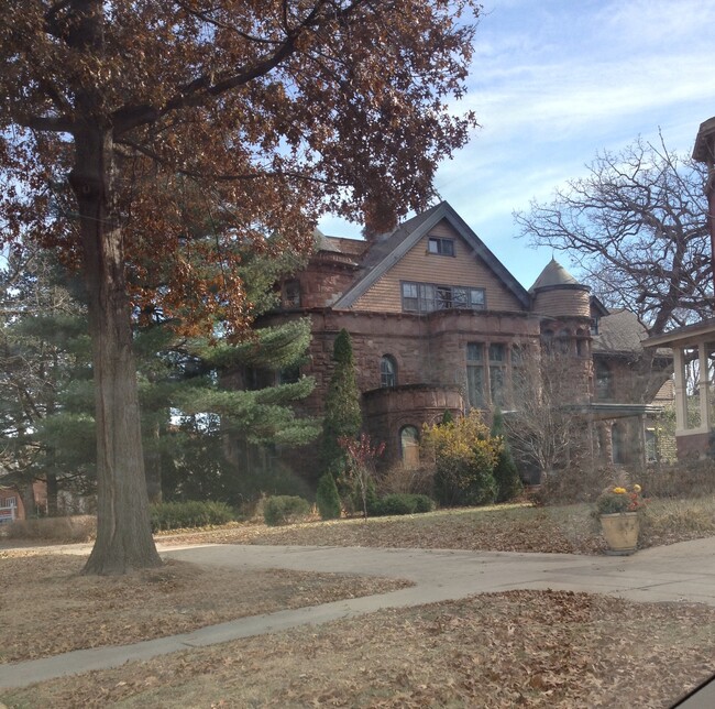 Main House Exterior - 476 Summit Ave