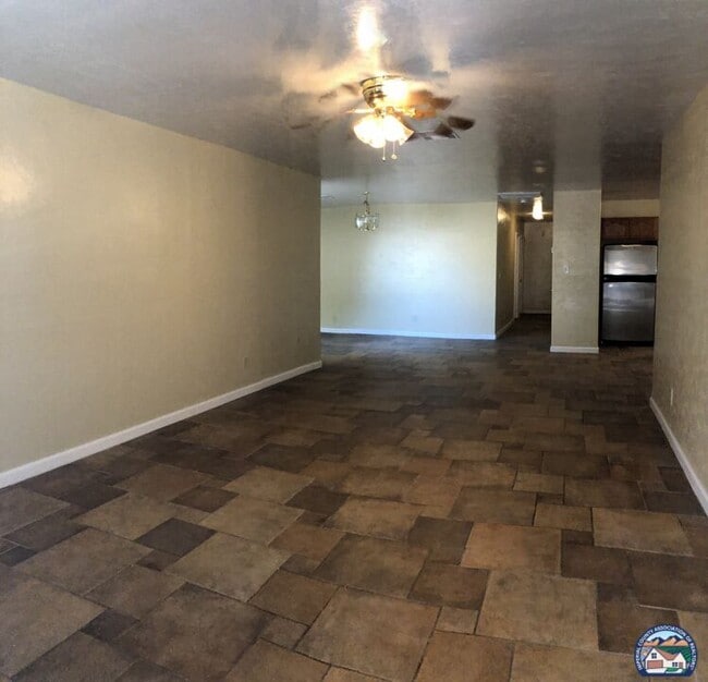 Foto del edificio - 310 A St