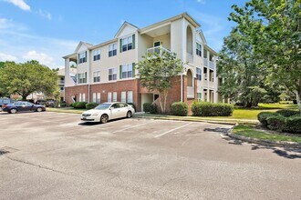 Building Photo - 700 Indica Ct