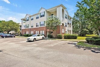 Building Photo - 700 Indica Ct
