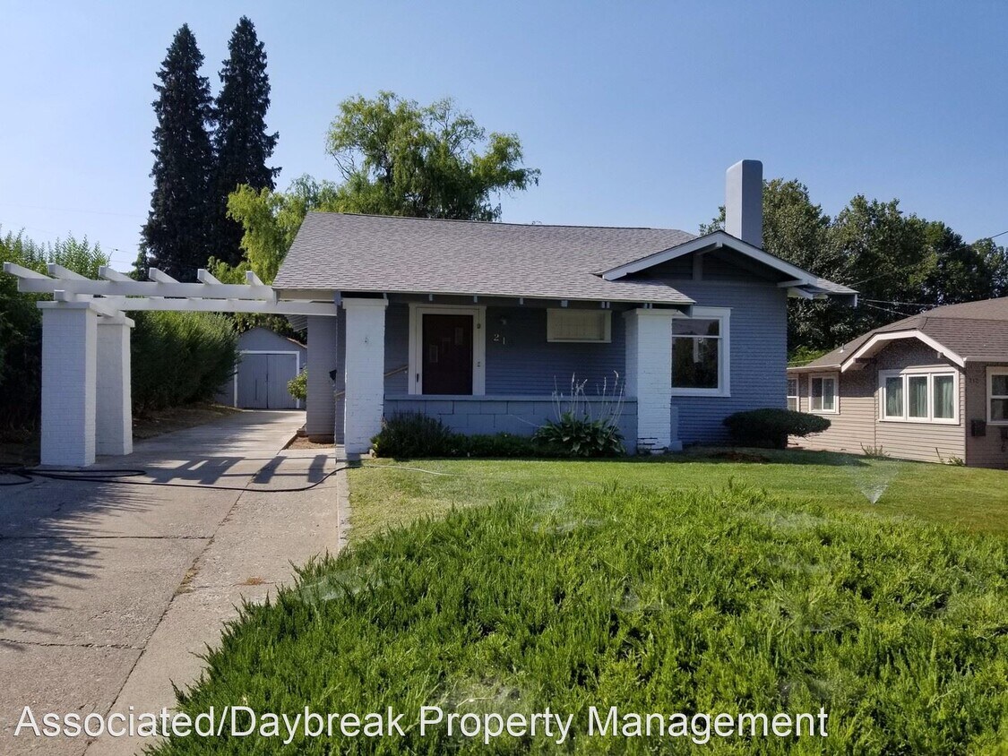 2 br, 1 bath House 210 N. 23RD aVE House Rental in Yakima, WA