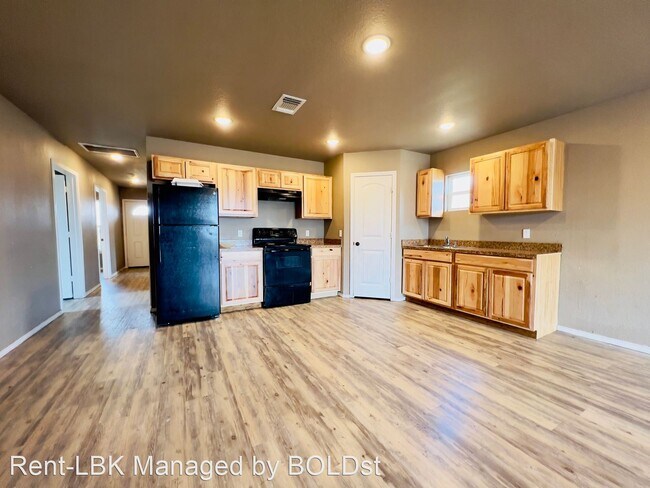Building Photo - 3 br, 2 bath House - 4103 E 61st Street