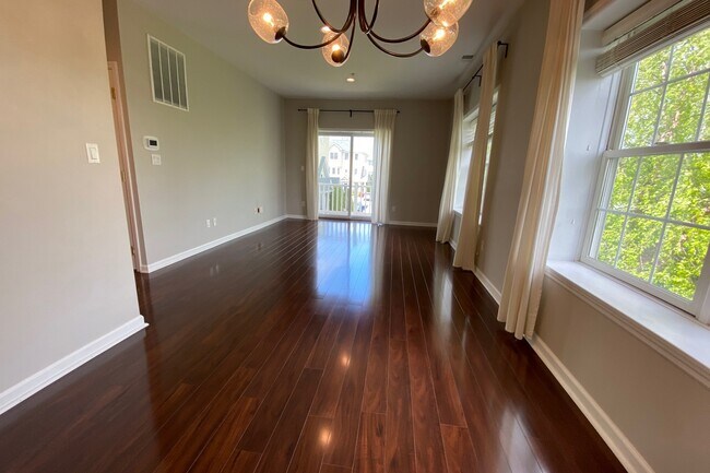 Foto del edificio - 1310 Half Moon Bay Dr