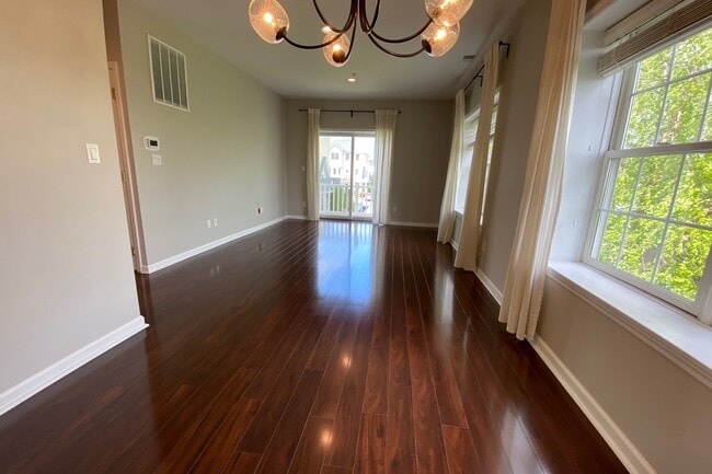 Foto del edificio - 1310 Half Moon Bay Dr