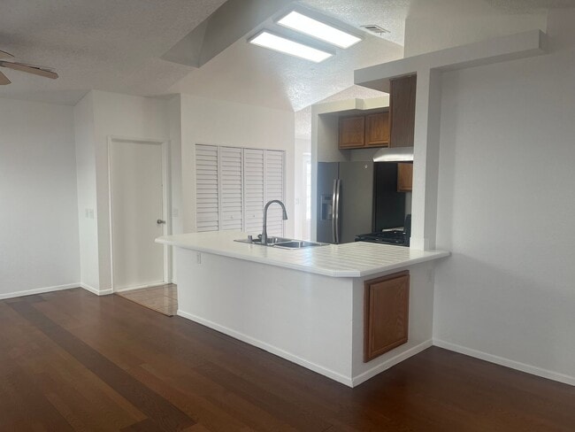 Building Photo - Murrieta Single Story 3 Bed 2 bath