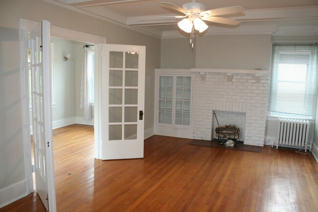 Building Photo - 5253 Ellsworth Ave