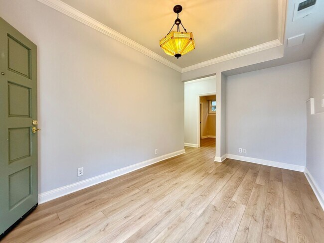 Foto del edificio - 676 Canyon Dr