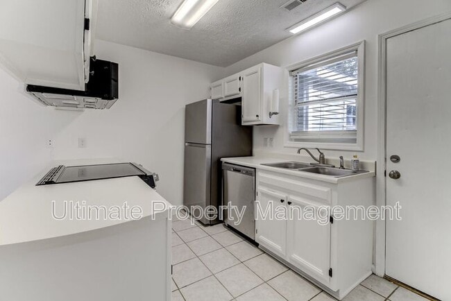 Foto del edificio - 3811 Doe Clearing Ct