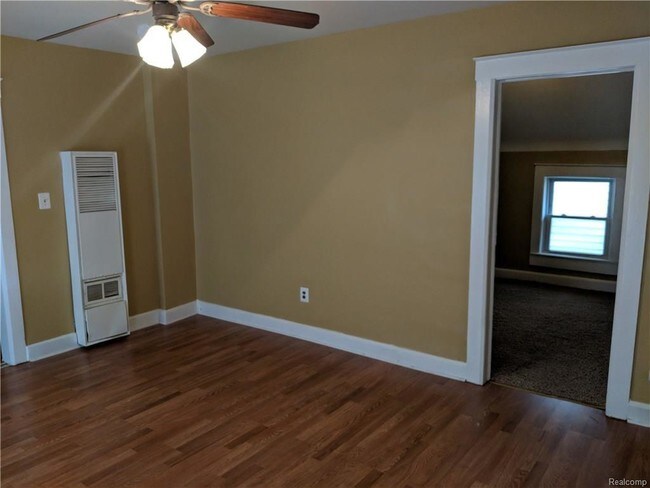 Building Photo - 2685 Casmere St