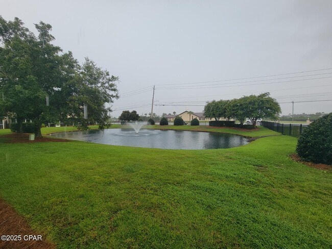 Foto del edificio - 206 Baldwin Rowe Cir