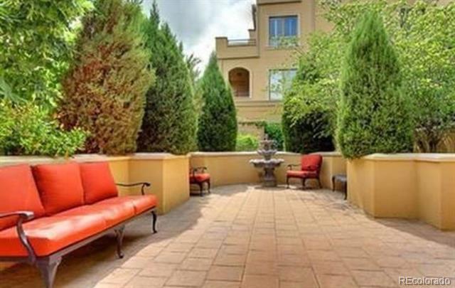 Building Photo - 2500 E Cherry Creek S Dr
