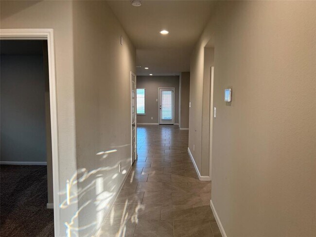 Building Photo - 3627 Telford Ln