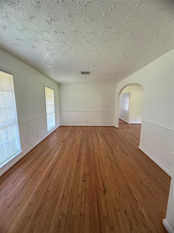 Building Photo - 207 Timber Ln