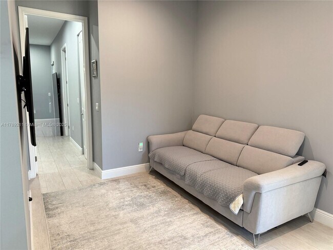Foto del edificio - 12463 NW 17th Ct