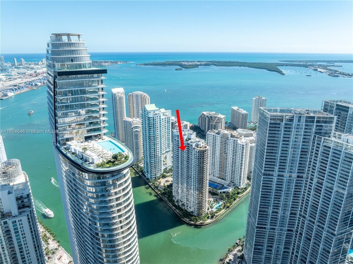 Foto principal - 901 Brickell Key Blvd