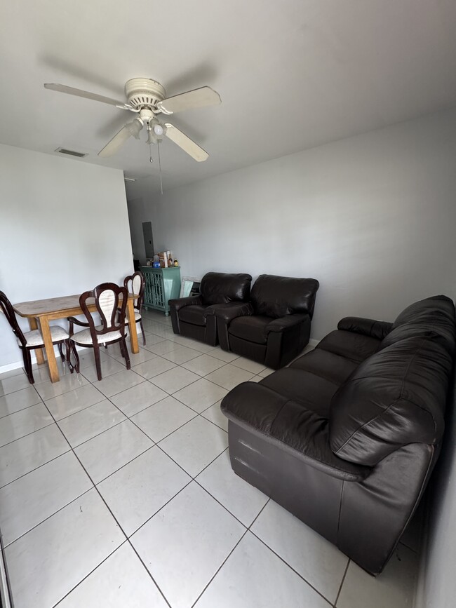 Foto del edificio - 17472 SW 105th Ave