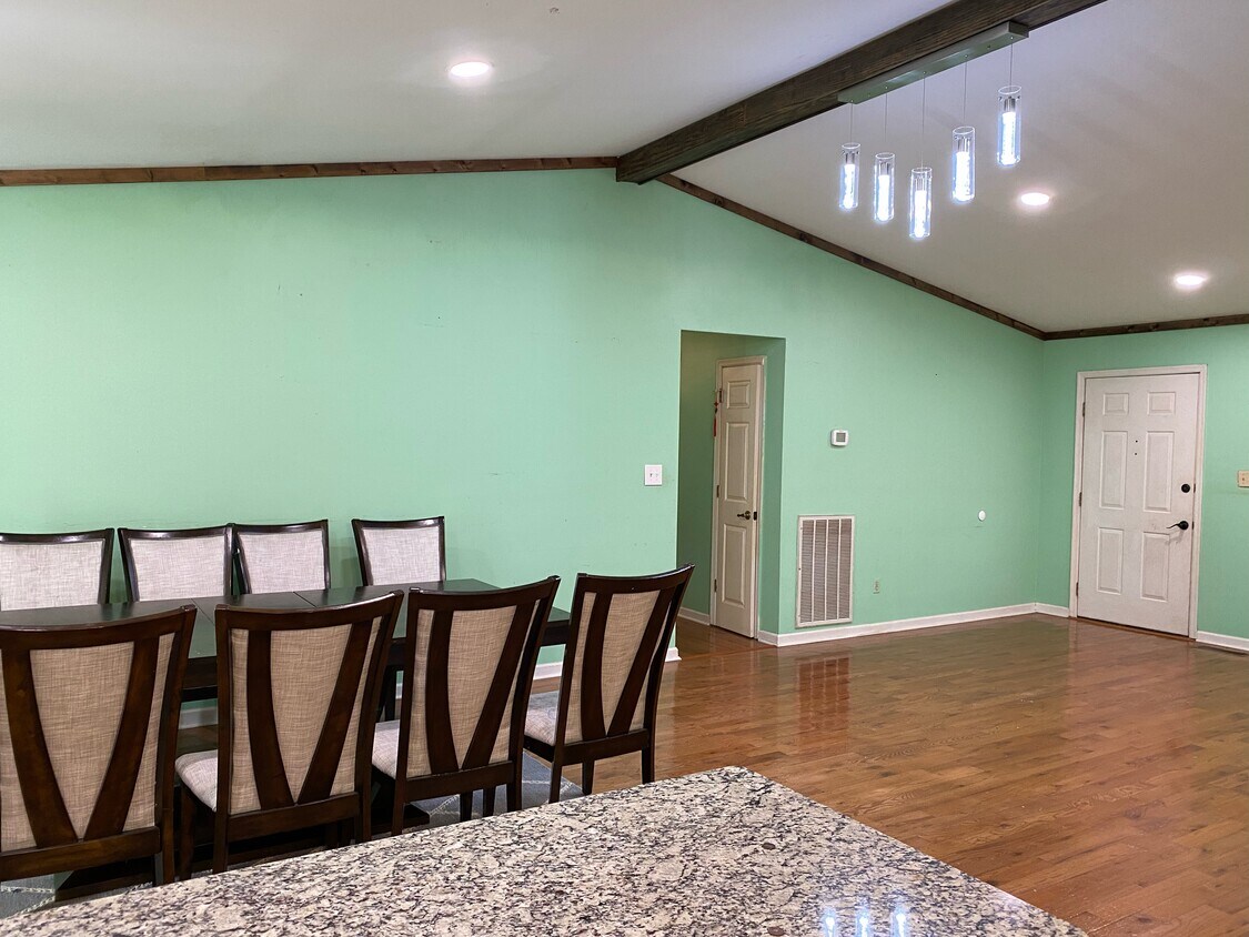 2305 Belview Rd, Florence, AL 35630 House Rental in Florence, AL