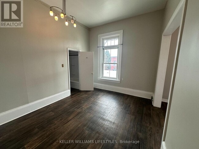 Building Photo - 89 Ontario Rd