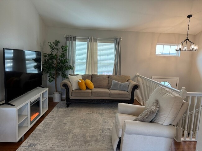 Foto del edificio - 16119 Cherrywood St