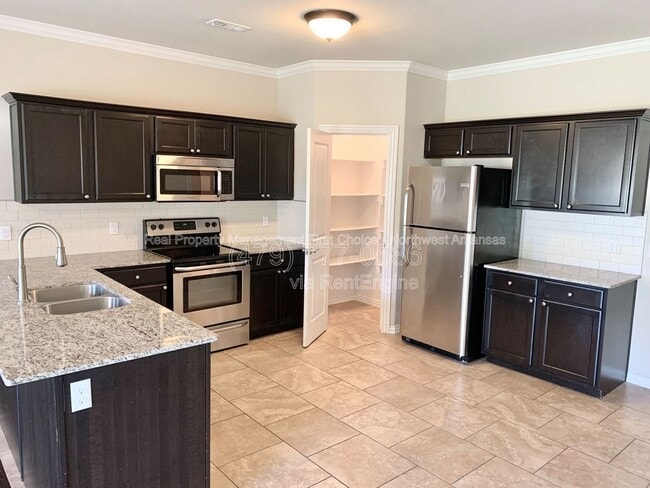 Photo - 2750 W Kilimanjaro Way Townhome