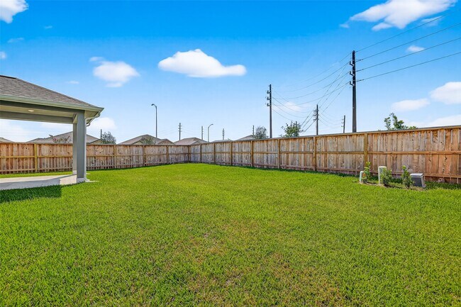 Building Photo - 3050 Marble Wy