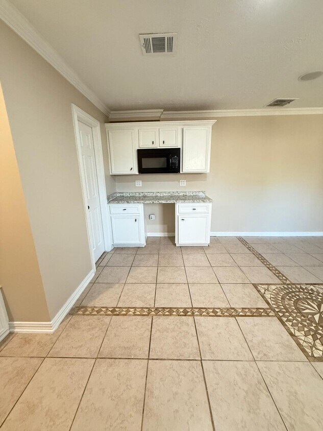 Foto del edificio - 22610 Smokey Hill Dr