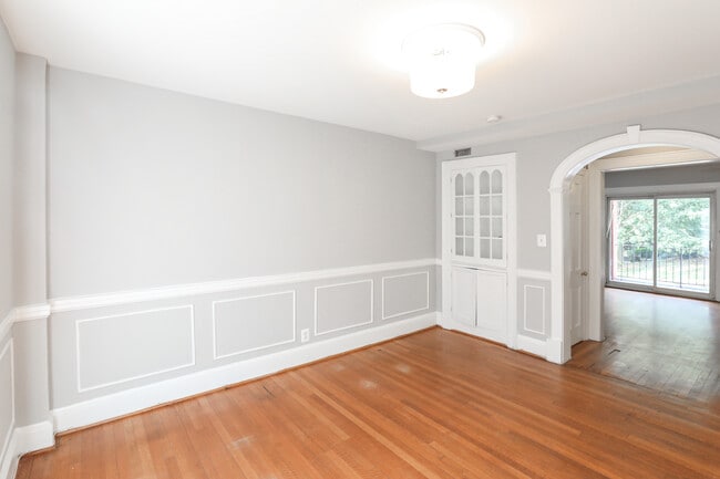 Building Photo - 2315 15th St NW