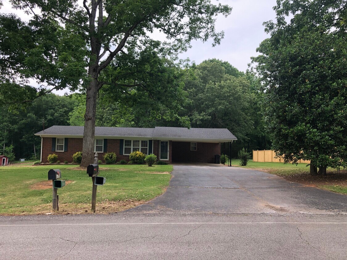 Primary Photo - 2315 Co Rd 24