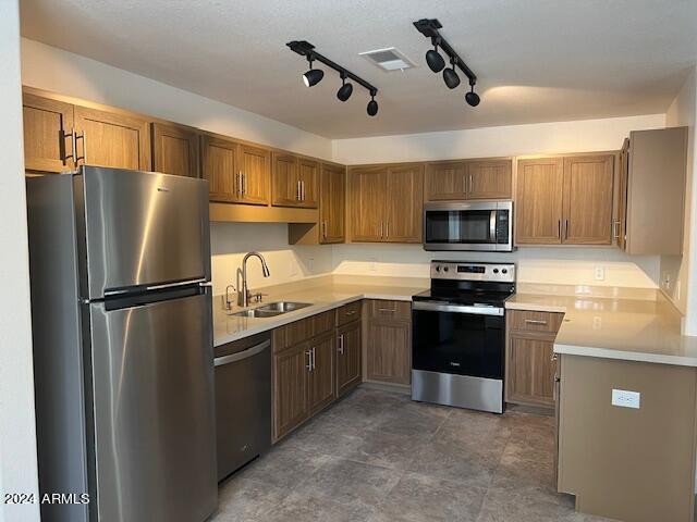 Foto del edificio - 15380 N 100th St
