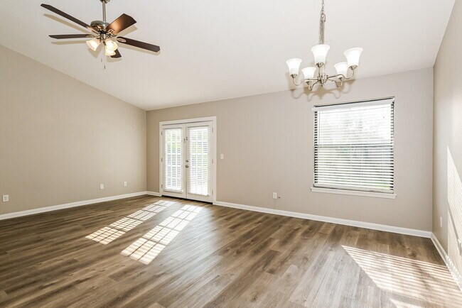 Building Photo - 11548 Treasury Cir S