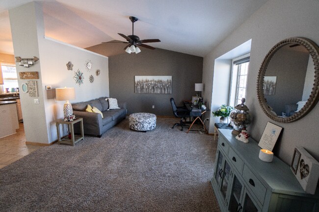 Foto del edificio - 4813 Dream Ln