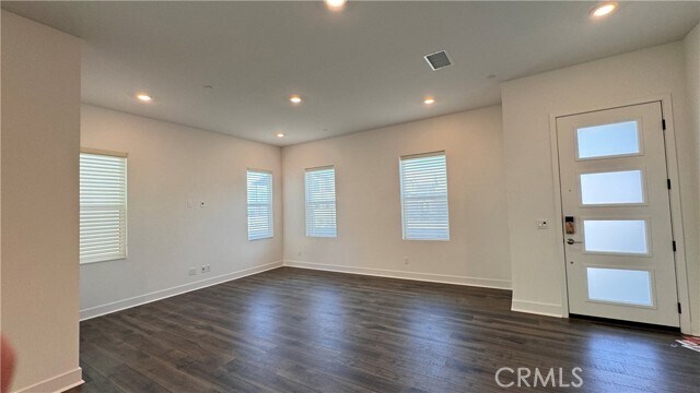 Building Photo - 392 Baluster