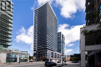 Building Photo - 2075 Lakeshore Rd.