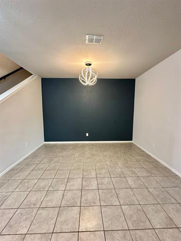 Foto del edificio - 16525 Portage St