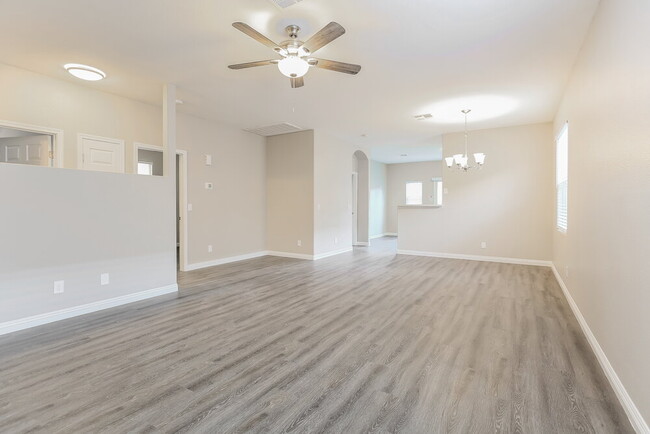 Building Photo - 9878 Mackovski Ct